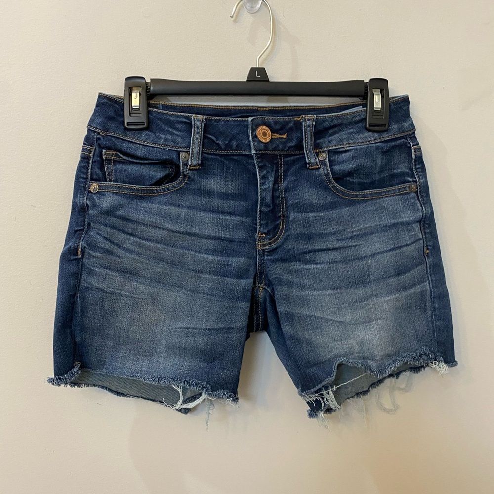 American Eagle MIDI Shorts Women’s Size 6